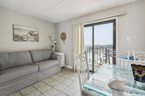 Beachfront Fourth-Floor Condo with Community Pool!
